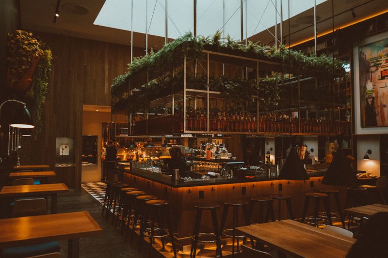 Wing Snob cozy bar counter seating